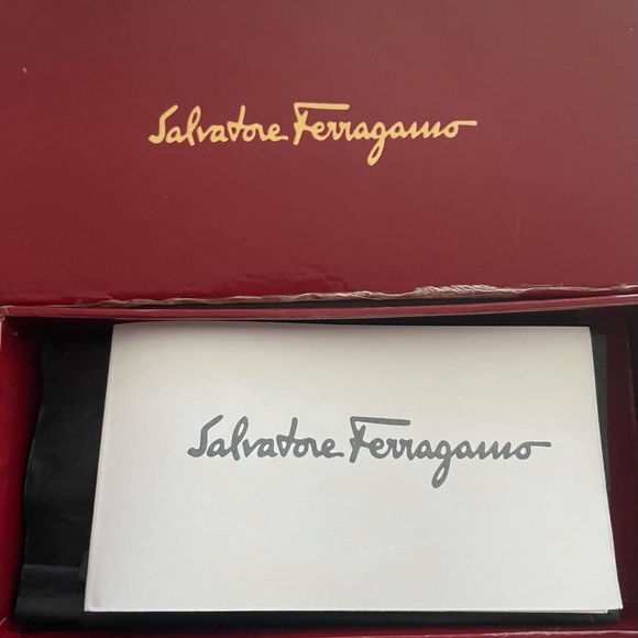 Salvatore Ferragamo Women’s Bracelet - Picture 2 of 14